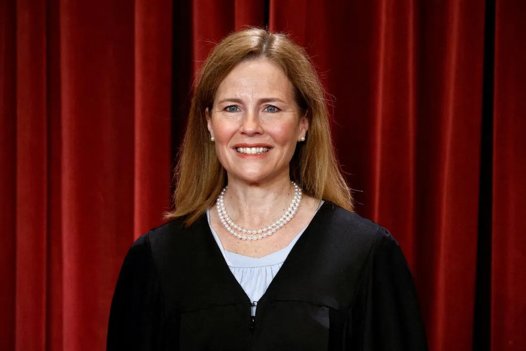 Portrait of Justice Amy Coney Barrett
